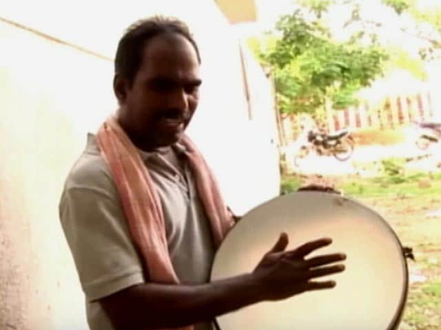 Video : Tamil Singer Arrested for Sedition Over Song Criticising Jayalalithaa