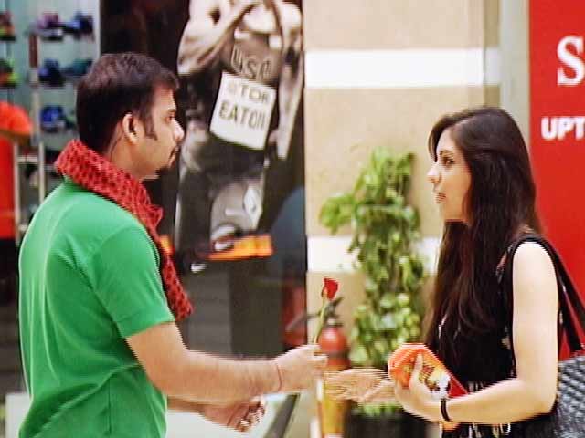 Proposal In This Shopping Mall Goes Horribly Wrong!