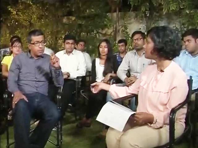 Should Judges Reveal Their Qualifications?