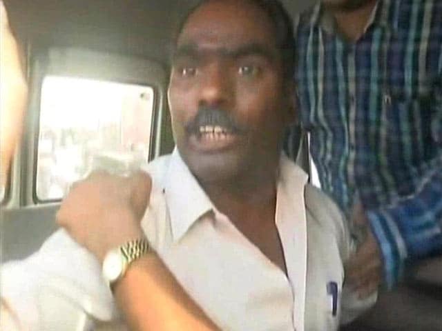 Video : Won't Stop Singing, Says Artiste Arrested for Criticising Jayalalithaa