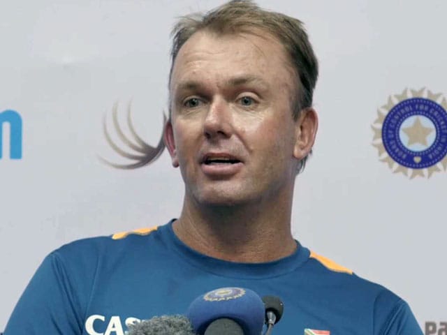 Video : South Africa Bowlers Need to Put Pressure on India: Claude Henderson