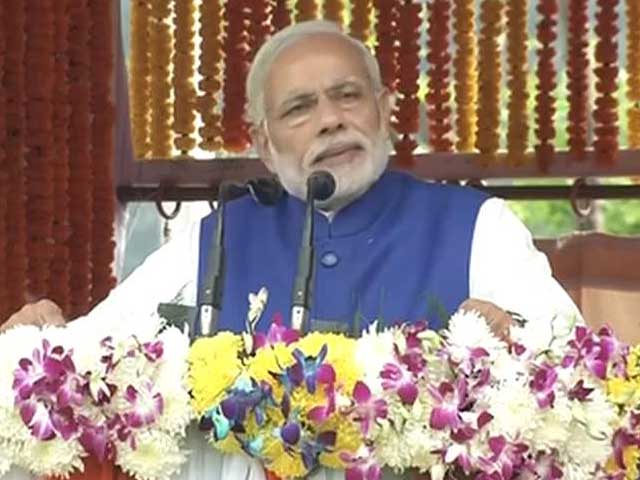 In 1,000 Days, All Villages Must Have Electricity, Says PM Modi in Srinagar