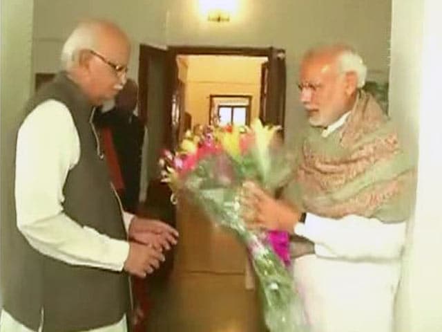Video : PM Modi's Birthday Wishes to 'Best Teacher' LK Advani