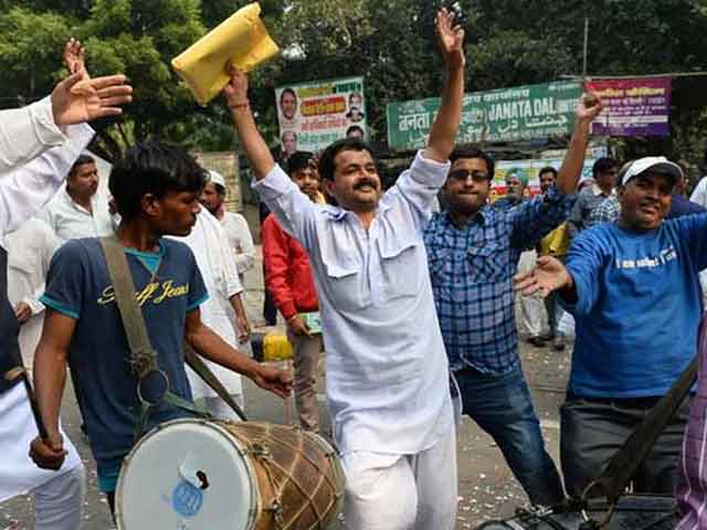 The Biggest Stories of November 8, 2015