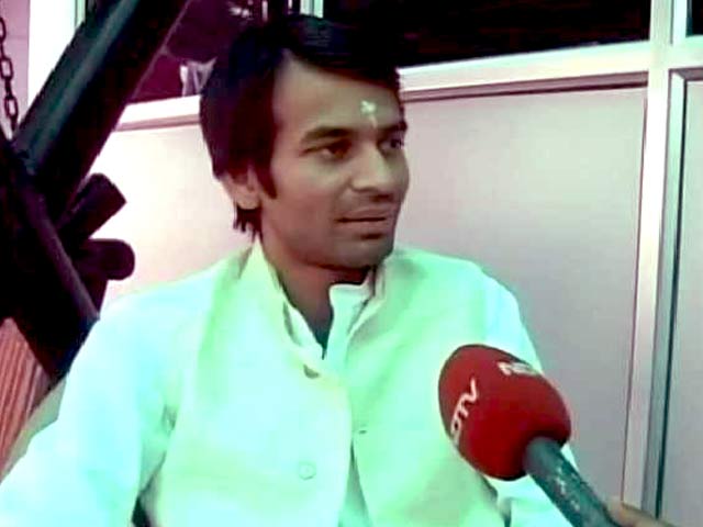 लालू यादव के बेटे तेजप्रताप सिंह ने कहा- कोई पद नहीं चाहता