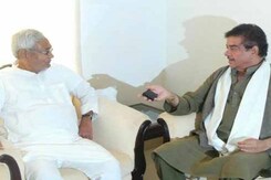 BJP's Shatrughan Sinha Meets Nitish, Says He 'Will be Good for Bihar' BJP's Shatrughan Sinha Meets Nitish, Says He 'Will be Good for Bihar'