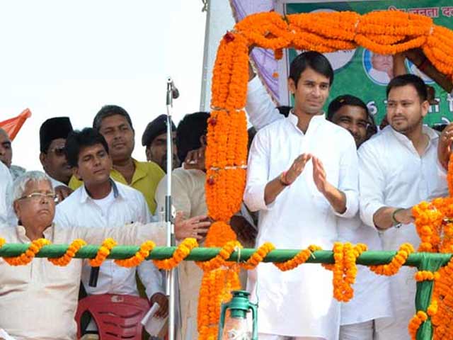 Lalu Yadav's Sons Seek Fast Track Access to Nitish Kumar Cabinet