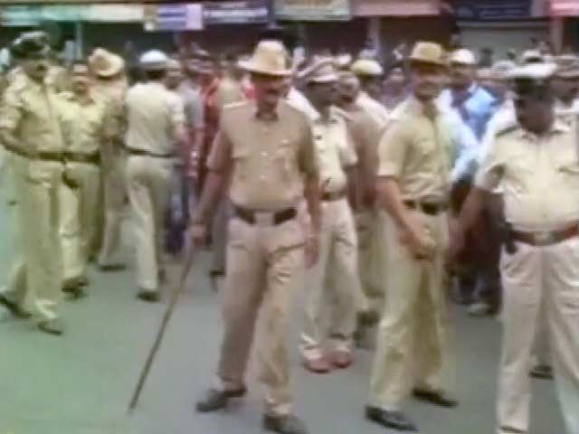 बेंगलुरू : टीपू सुल्तान की जयंती मनाने का विरोध, झड़प में एक शख्स की मौत