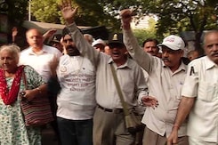 Ex-Servicemen Launch Protest Against One Rank One Pension Notification Ex-Servicemen Launch Protest Against One Rank One Pension Notification