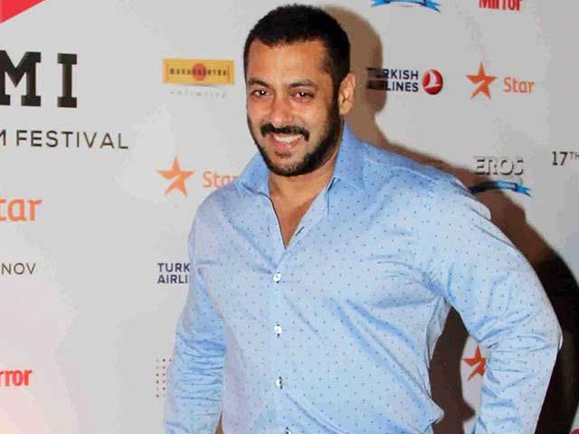 Video : Why Salman Khan Gets a Private Tutor