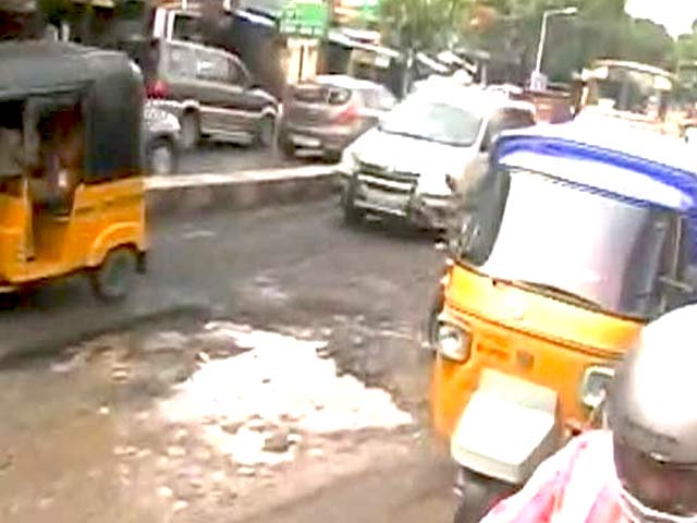 Chennai Roads Riddled With Potholes After 4 Days of Heavy Rain