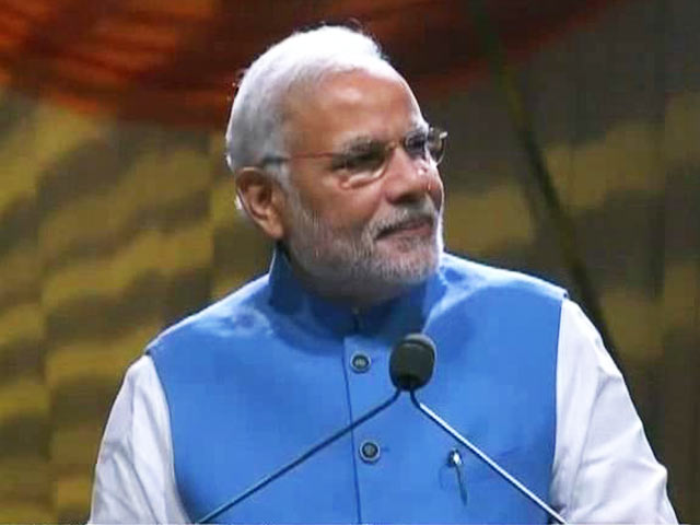 प्राइम टाइम इंट्रो : पीएम मोदी के दौरे का समर्थन ही नहीं विरोध भी