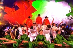 Blockbuster Welcome at Wembley for PM Modi Blockbuster Welcome at Wembley for PM Modi