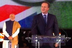 'Achche Din Zaroor Aayenge', Says David Cameron at Wembley 'Achche Din Zaroor Aayenge', Says David Cameron at Wembley