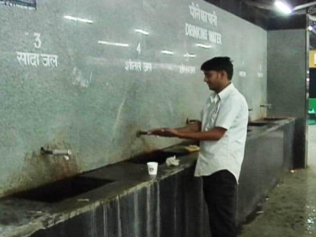 Video : 'Drinking Water' at Railway Stations Not Fit to Drink