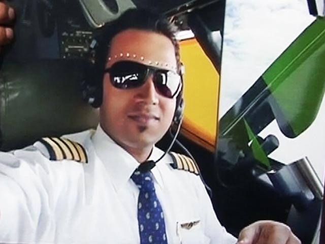 असल ज़िंदगी का 'सारांश' : बेटे की आख़िरी निशानी के लिए दर-दर भटकता पिता