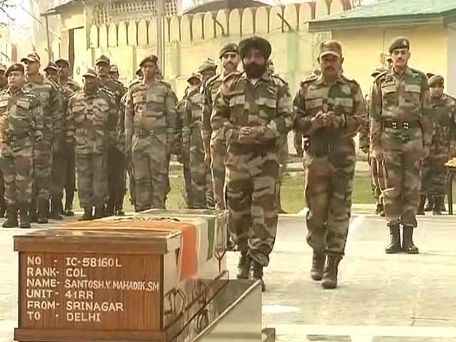Video : Army Pays Tribute to Colonel Who Died Fighting Terrorists in Kashmir
