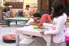 Save The Earth: Kids Make Artwork out of Waste Save The Earth: Kids Make Artwork out of Waste