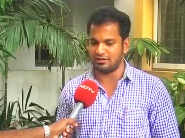 As Floods Continue in Chennai, People Open Their Doors to Strangers