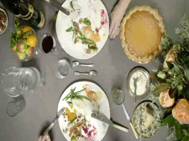 Video : How to Host Thanksgiving: Dos and Don'ts