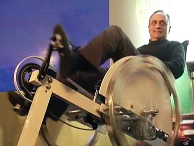 पैडल मारो और बिजली पैदा करो, एनआरआई उद्योगपति ने पेश की अनूठी साइकिल