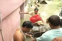 In Chennai, Drum Boats, Rescue 'Convoys' and the Kindness of Strangers In Chennai, Drum Boats, Rescue 'Convoys' and the Kindness of Strangers
