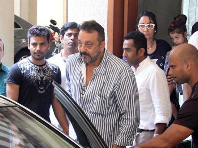 Sanjay Dutt May Make Special Appearance in Biopic on Him