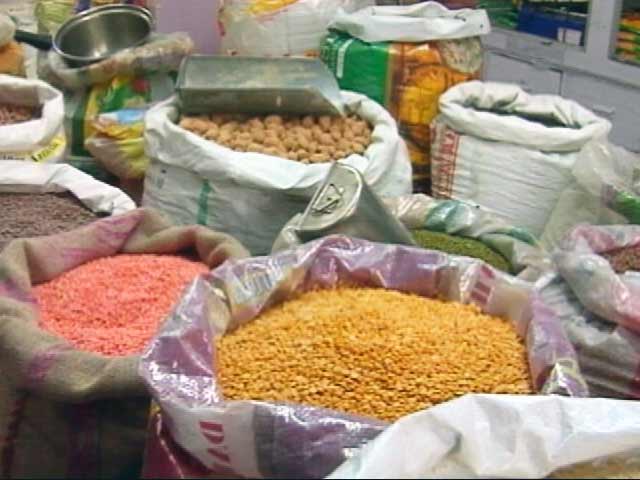 दाल पर बवाल : संसद में दाल के मुद्दे पर जमकर हो रही सियासत