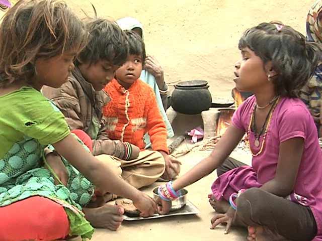 In Drought-Hit Uttar Pradesh, The Poor Are Eating Rotis Made Of Grass