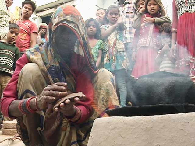 नेशनल रिपोर्टर : बदहाल बुंदेलखंड, घास की रोटी खाने को मजबूर लोग