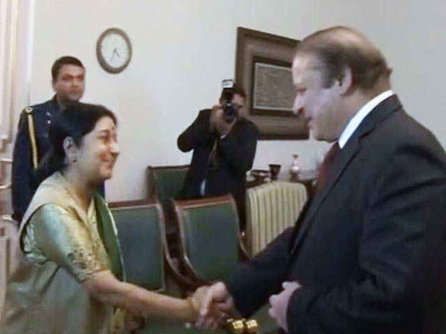 इंडिया 7 बजे : इस्लामाबाद में नवाज शरीफ से मिलीं सुषमा स्वराज