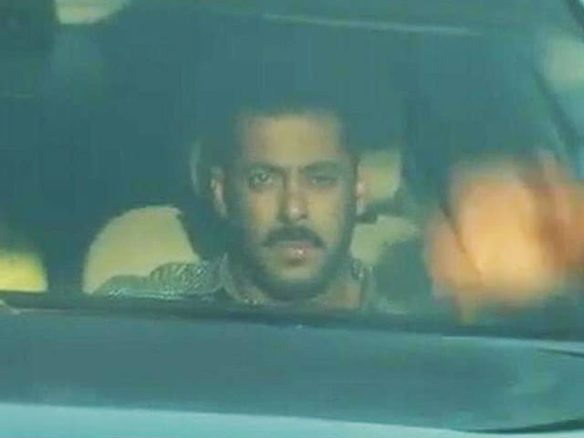 Video : Salman Khan Acquitted In 2002 Hit-And-Run Case