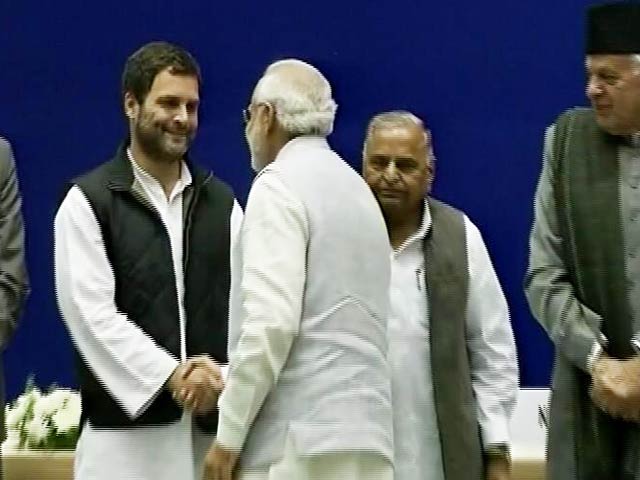 Video : PM Narendra Modi, Rahul Gandhi Shake Hands On Sharad Pawar's Birthday