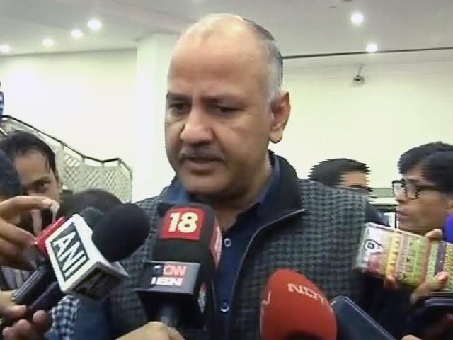 दिल्ली में 1 से 15 जनवरी तक स्कूल बंद करने पर विचार