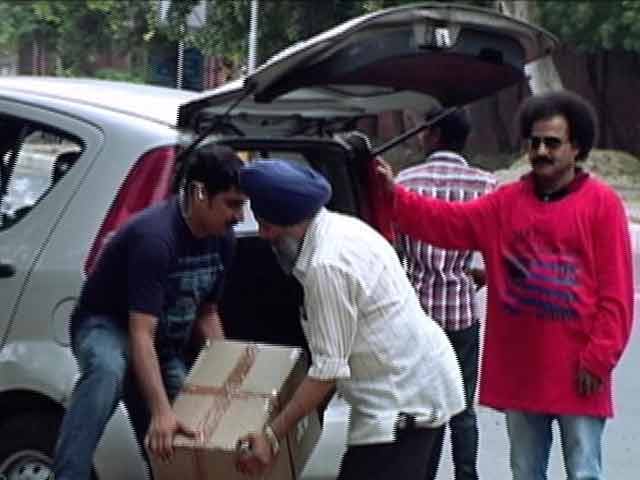 Chhupa Rustam: Burst Means Laughs