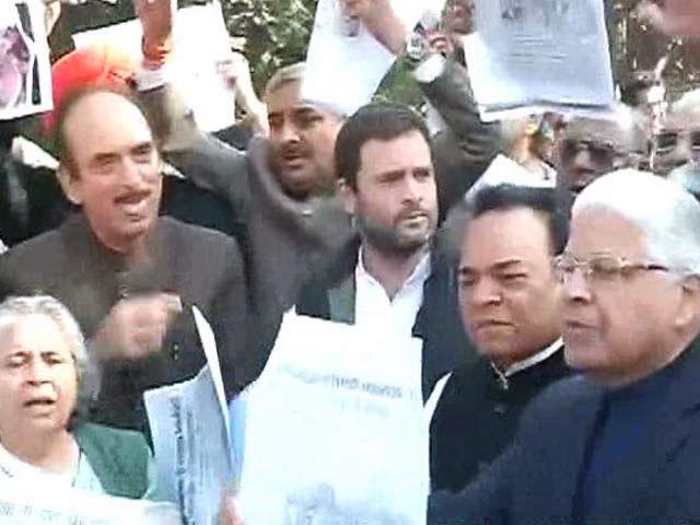 आरएसएस ने मुझे मंदिर में जाने से रोका : राहुल गांधी