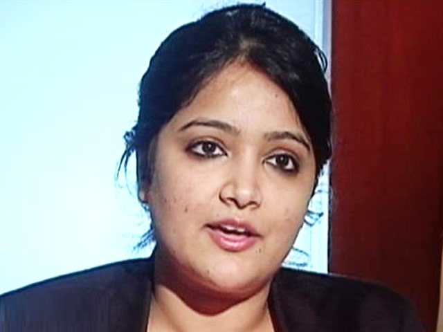 फिट रहे इंडिया : बालों में रूसी की समस्या हो तो क्या करें