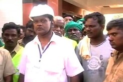 Rajinikanth's Superstar Gesture, Opens Up His Wedding Hall For Workers Rajinikanth's Superstar Gesture, Opens Up His Wedding Hall For Workers