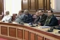 अब सोमवार से होगा राज्यसभा में काम, सर्वदलीय बैठक में हुआ फ़ैसला अब सोमवार से होगा राज्यसभा में काम, सर्वदलीय बैठक में हुआ फ़ैसला