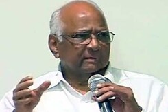 बदल गई शरद पवार की जीवनी, अंग्रेजी जीवनी से हट गया विवादित हिस्सा बदल गई शरद पवार की जीवनी, अंग्रेजी जीवनी से हट गया विवादित हिस्सा