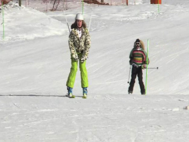 In the Alps, Artificial Snow Saves the Holiday Ski Season