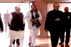 PM Modi Backs Arun Jaitley, Says He Will Pass 'With Flying Colours' PM Modi Backs Arun Jaitley, Says He Will Pass 'With Flying Colours'