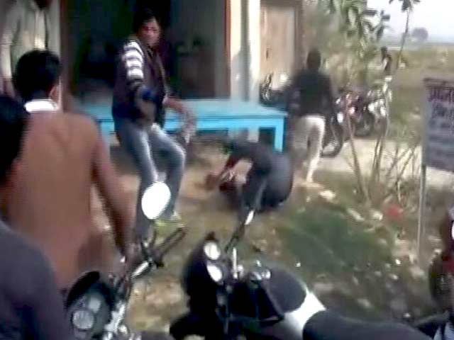 अमेठी में कांग्रेस कार्यकर्ताओं के बीच मारपीट