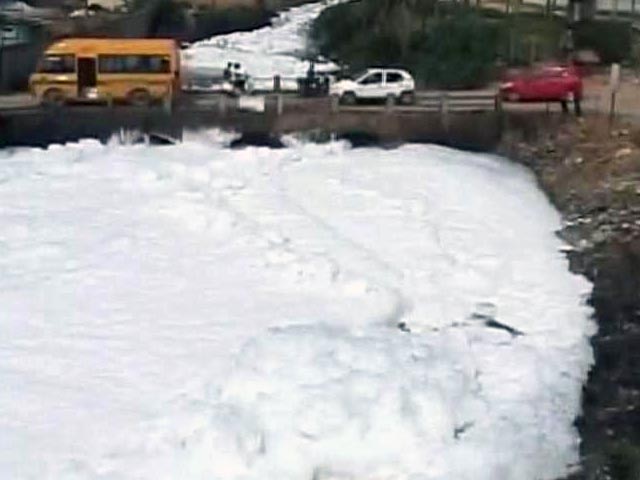 Authorities Inspect Bengaluru's Polluted Bellandur Lake