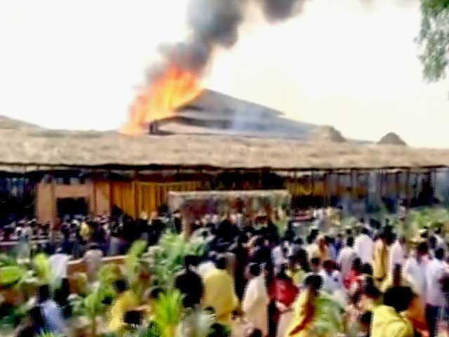 तेलंगाना : सीएम चंद्रशेखर राव के यज्ञ के दौरान पंडाल में आग लगी