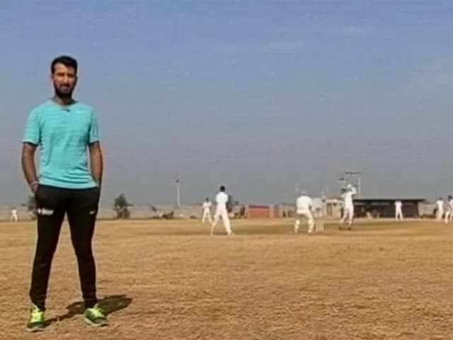 Videos : चेतेश्वर पुजारा की नायाब कोशिश, क्रिकेट एकेडमी में देते हैं मुफ़्त कोचिंग