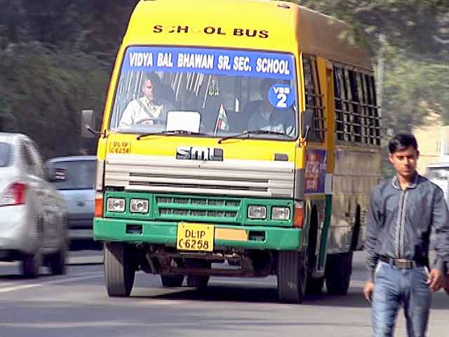 दिल्ली के ऑड-ईवन फॉर्मूले में स्कूल बस का पेच