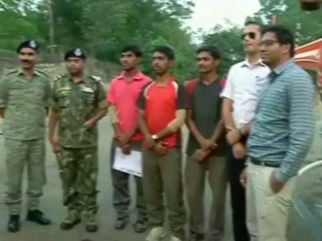 3 Kidnapped Pune Students Released By Naxals in Chhattisgarh