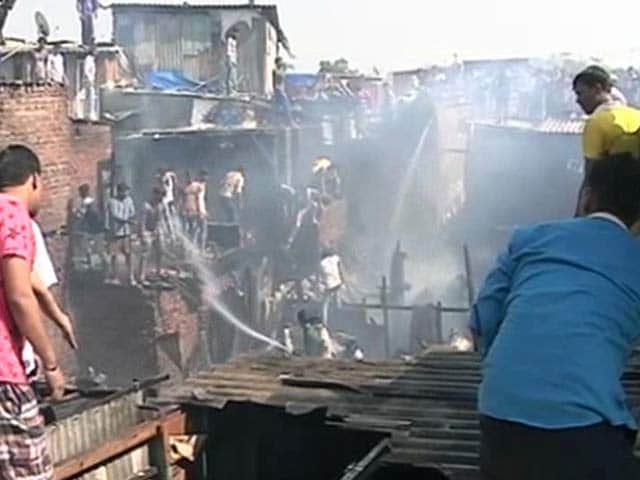 Video : Fire Breaks Out In Mumbai's Mahim Area, No Casualties