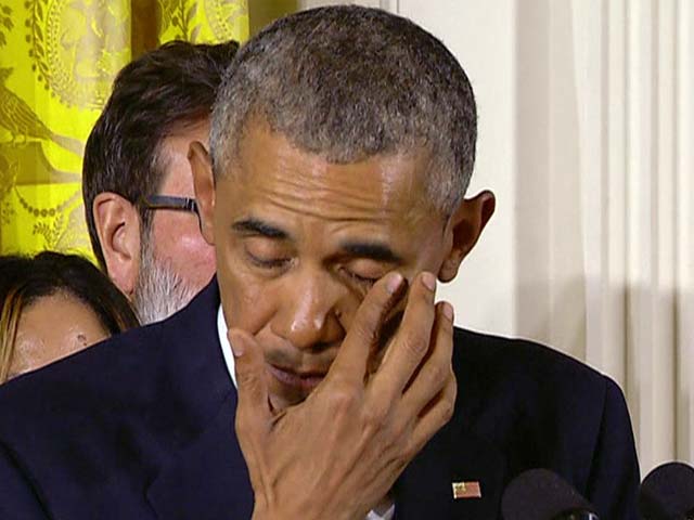 Video : Barack Obama Weeps As He Pleads For 'Urgency' Of Gun Control